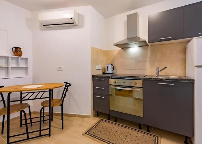 In Mit Garten By Interhome * Portoroz